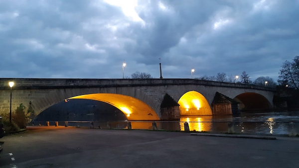 Le pont de Villeneuve-sur-Yonne